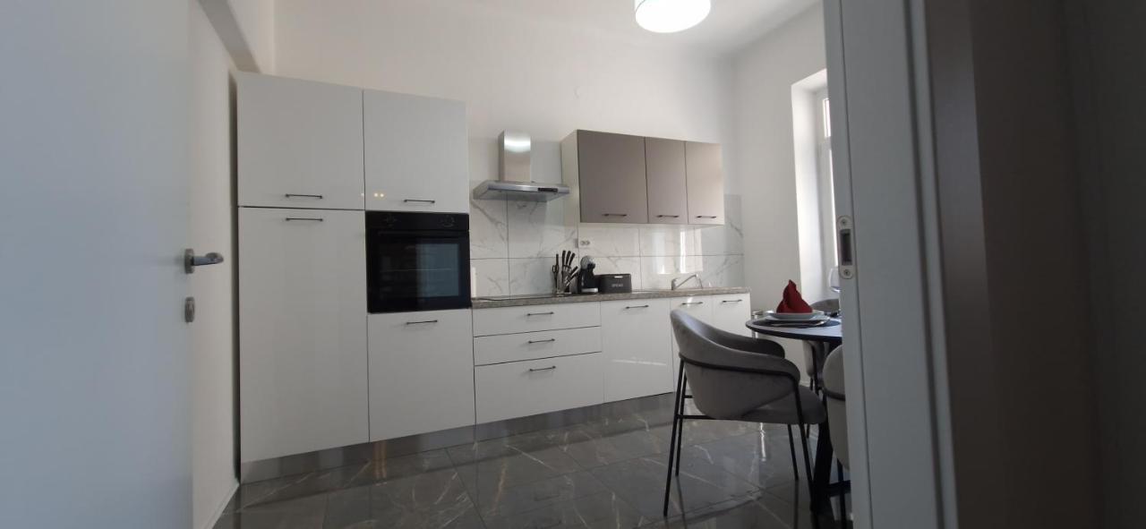 شقة Mc Centar Apartman بولا المظهر الخارجي الصورة
